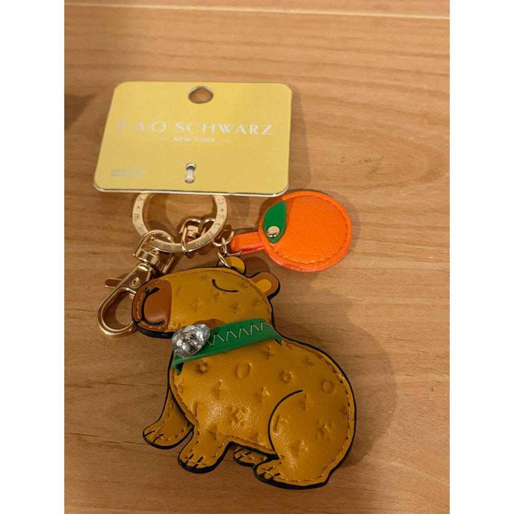 FAO Schwarz Leatherette Capybara & Orange Citrus Bag Charm Keychain NWT